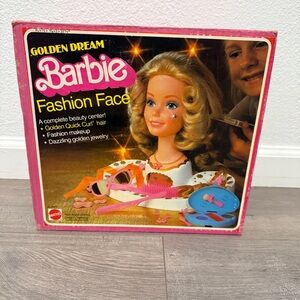 Vintage 1980 Mattel Golden Dream Barbie Fashion Face Makeup Beauty Center 3274